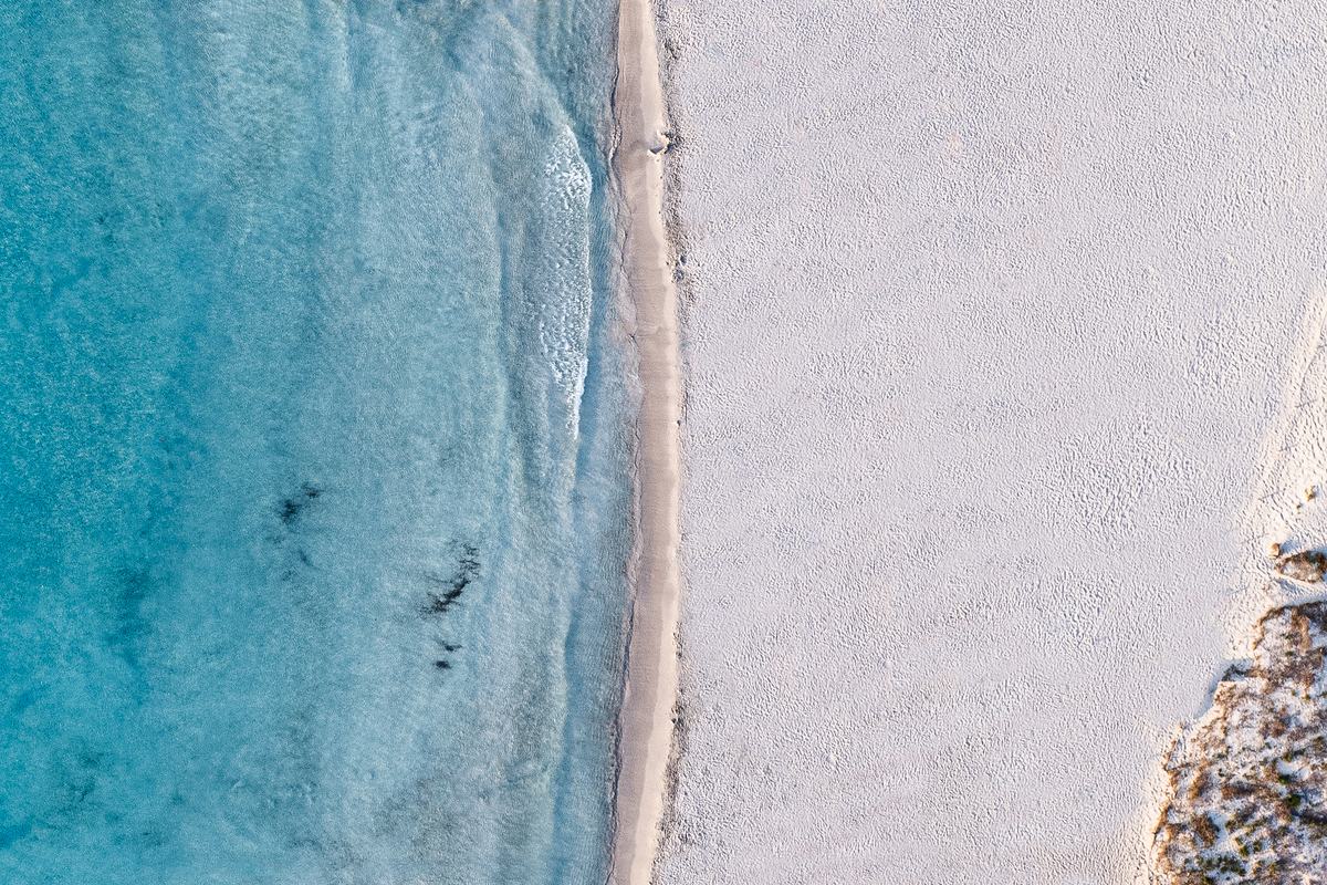Vista aérea de la cala de Cala Saona, en Formentera